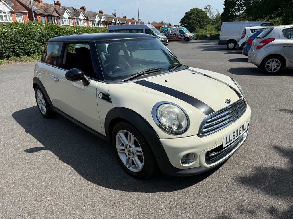 Mini Hatch 1.6 Cooper Hatchback Euro 5 122 White