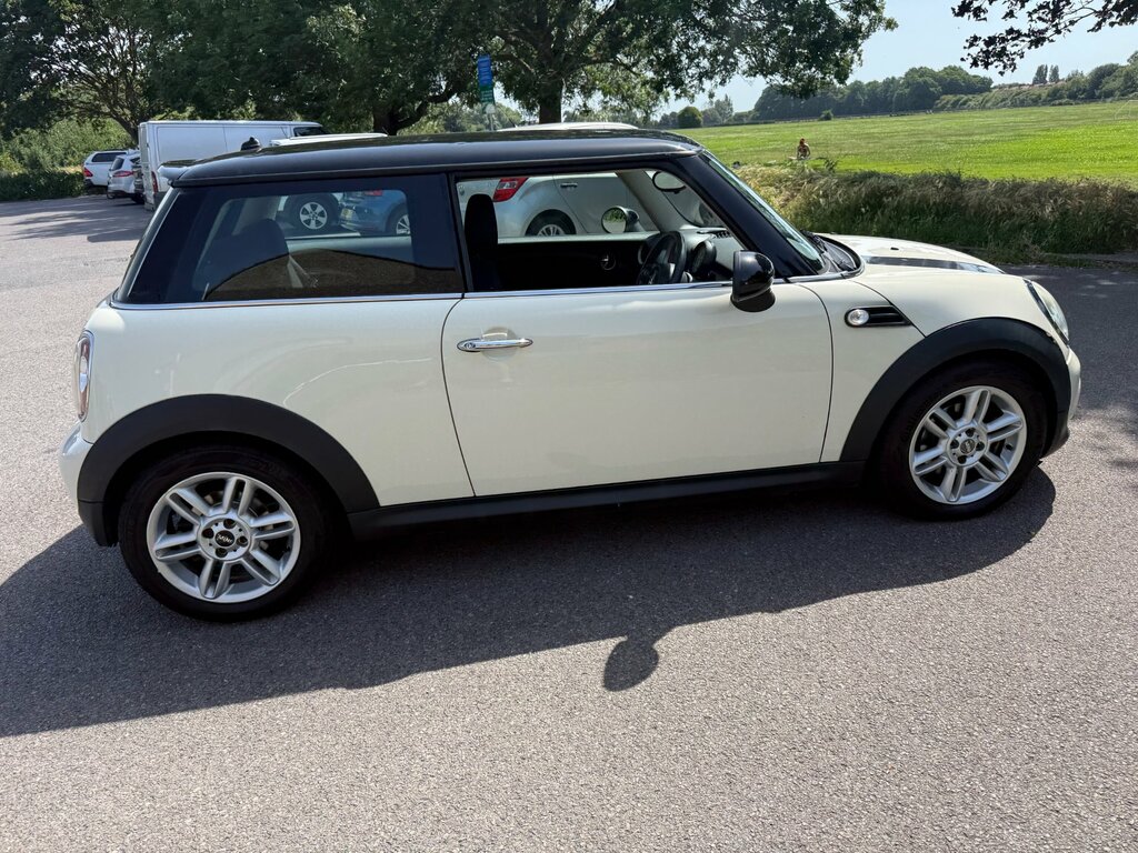 Mini Hatch 1.6 Cooper Hatchback Euro 5 122 White #6