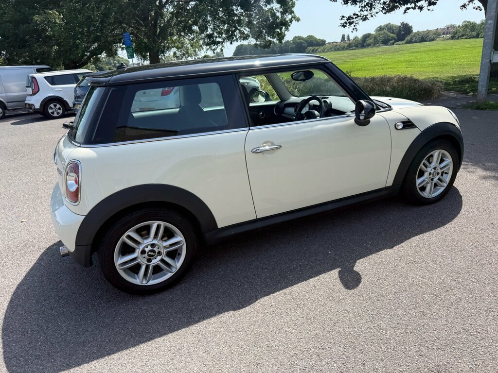 Mini Hatch 1.6 Cooper Hatchback Euro 5 122 White #5
