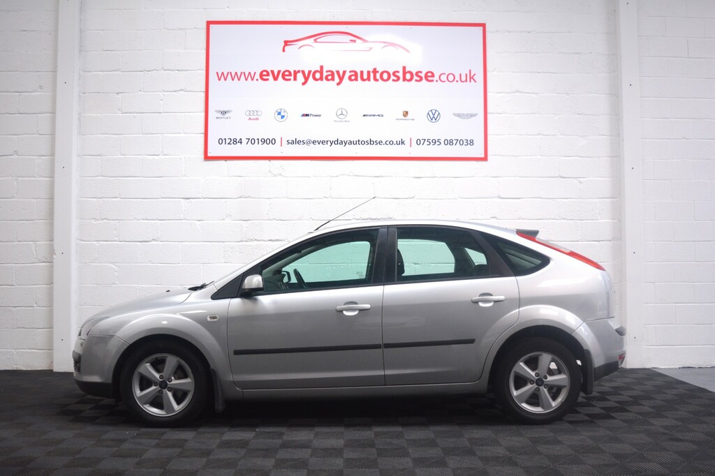 Ford Focus 1.6 Zetec Climate 100 Bhp #3