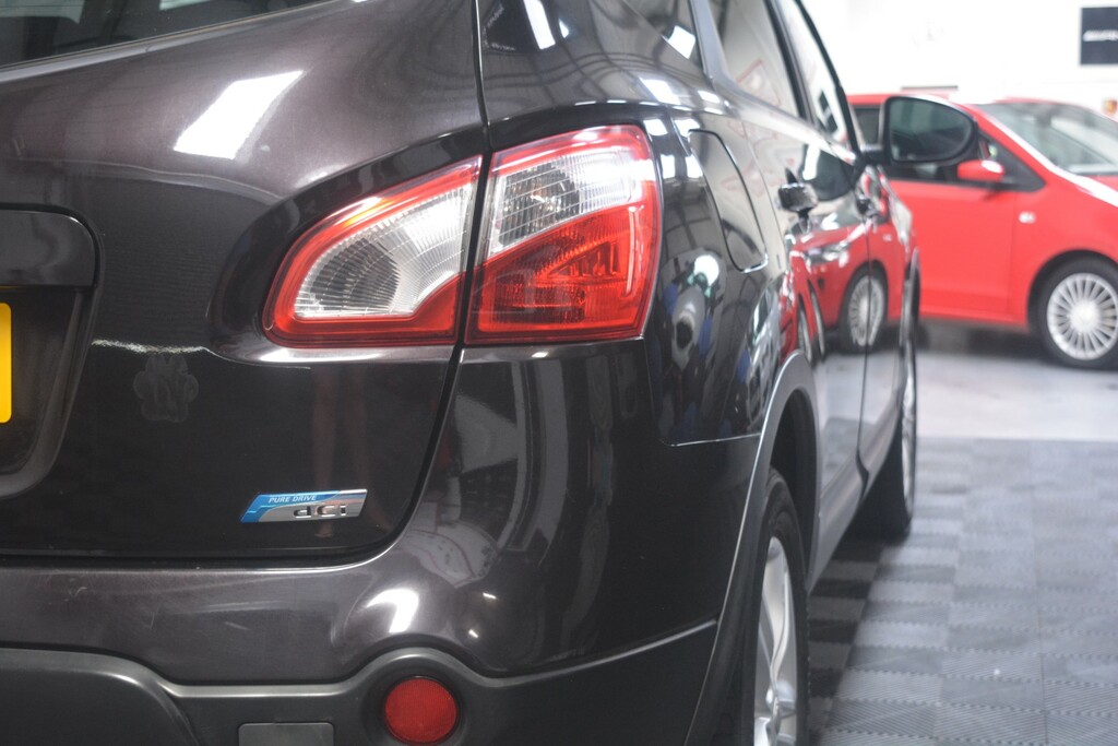 Nissan Qashqai+2 Acenta Plus Black #32