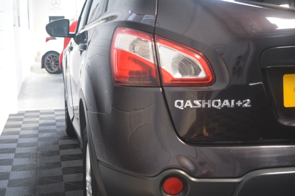 Nissan Qashqai+2 Acenta Plus Black #29