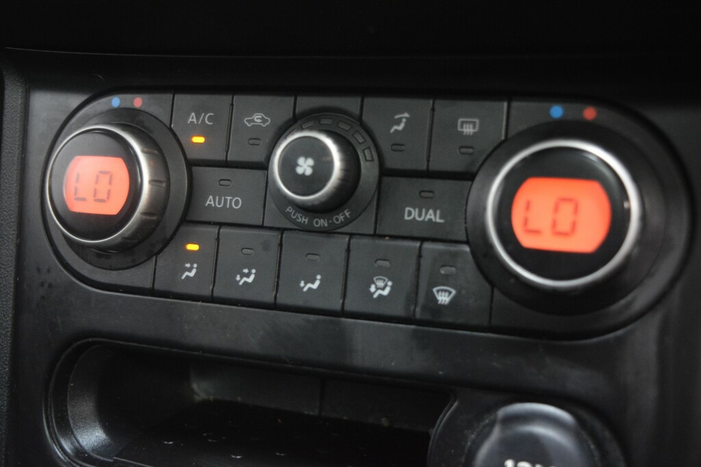 Nissan Qashqai+2 Acenta Plus Black #19