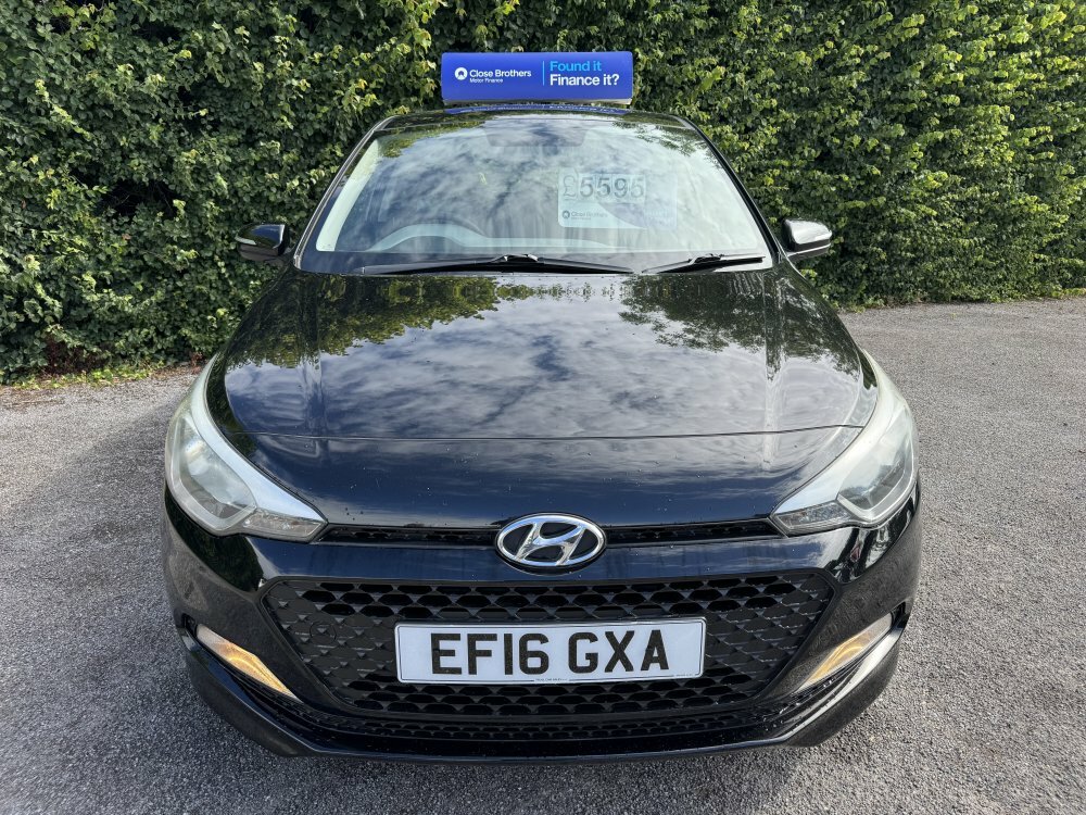 Hyundai I20 1.2 S-air Blue Drive Black #2