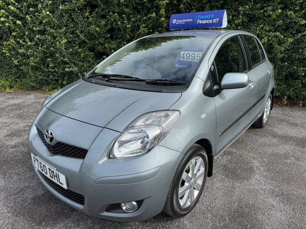 Toyota Yaris T-spirit 1.3 Grey