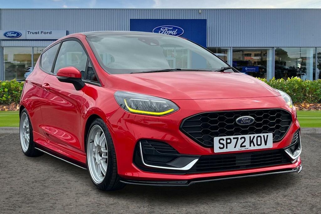 Ford Fiesta 1.0T Ecoboost St-line Vignale Hatchback Red