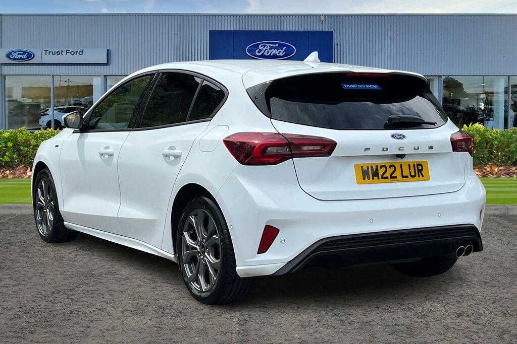 Ford Focus 1.0 Ecoboost St-line Style Self Parking Heated WM22LUR White #2