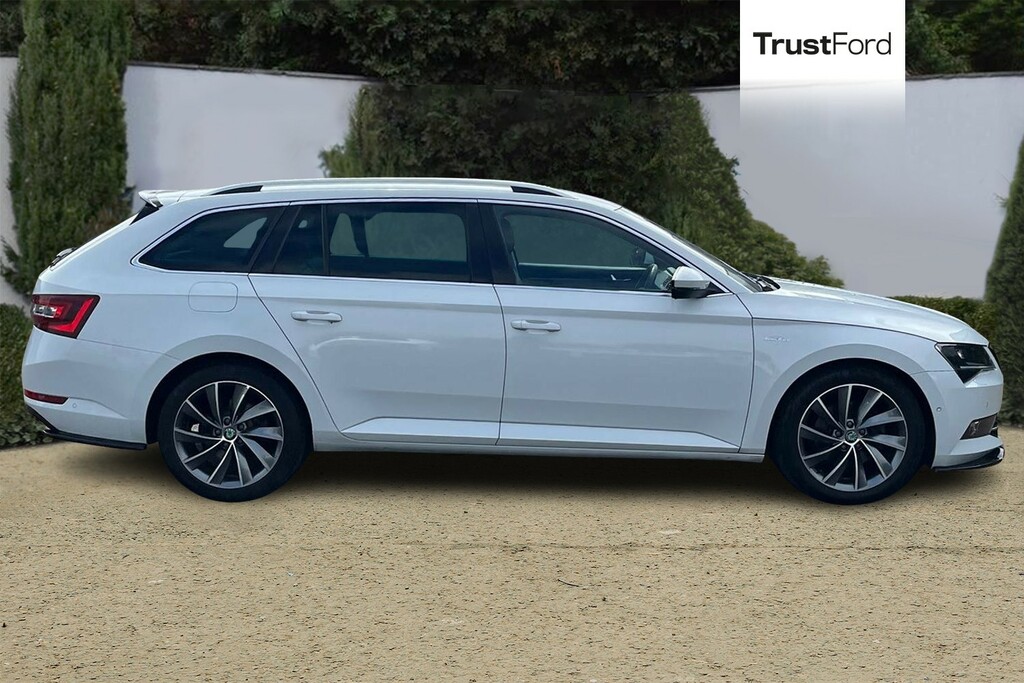 Skoda Superb 2.0 Tdi Cr 190 Laurin Klement Dsg White #3
