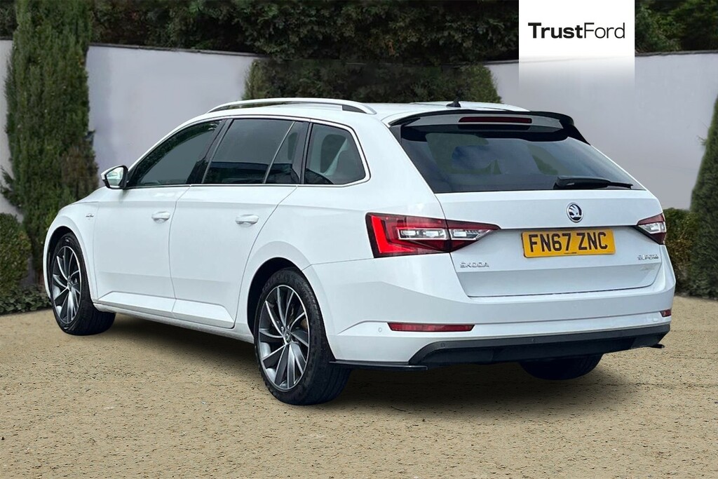 Skoda Superb 2.0 Tdi Cr 190 Laurin Klement Dsg White #2