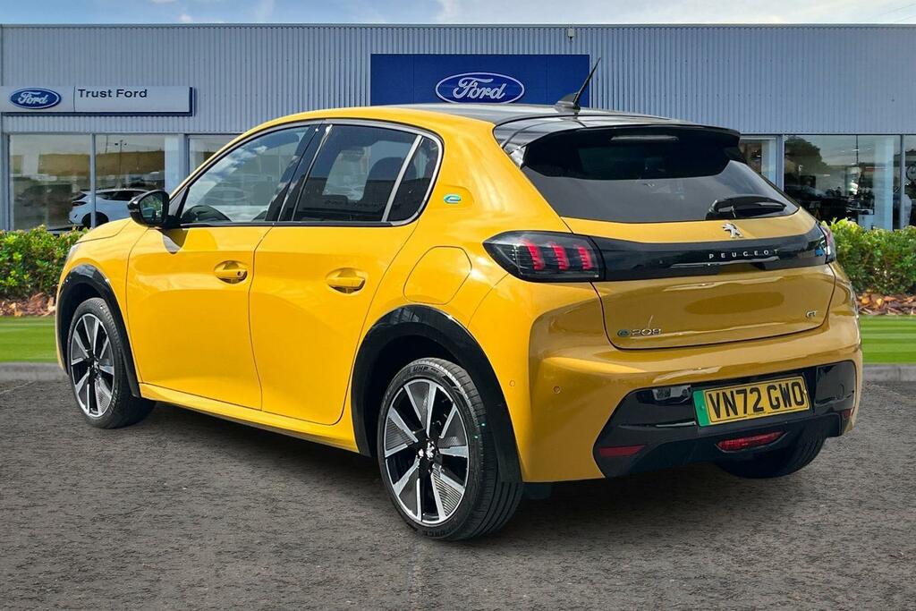Peugeot e-208 100Kw Gt 50Kwh Yellow #2
