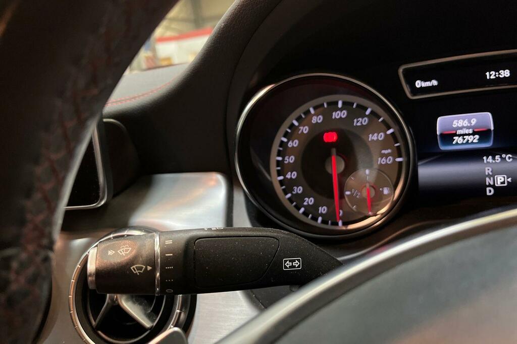 Mercedes-Benz CLA Class Cla 180 Amg Line Tip Red #14