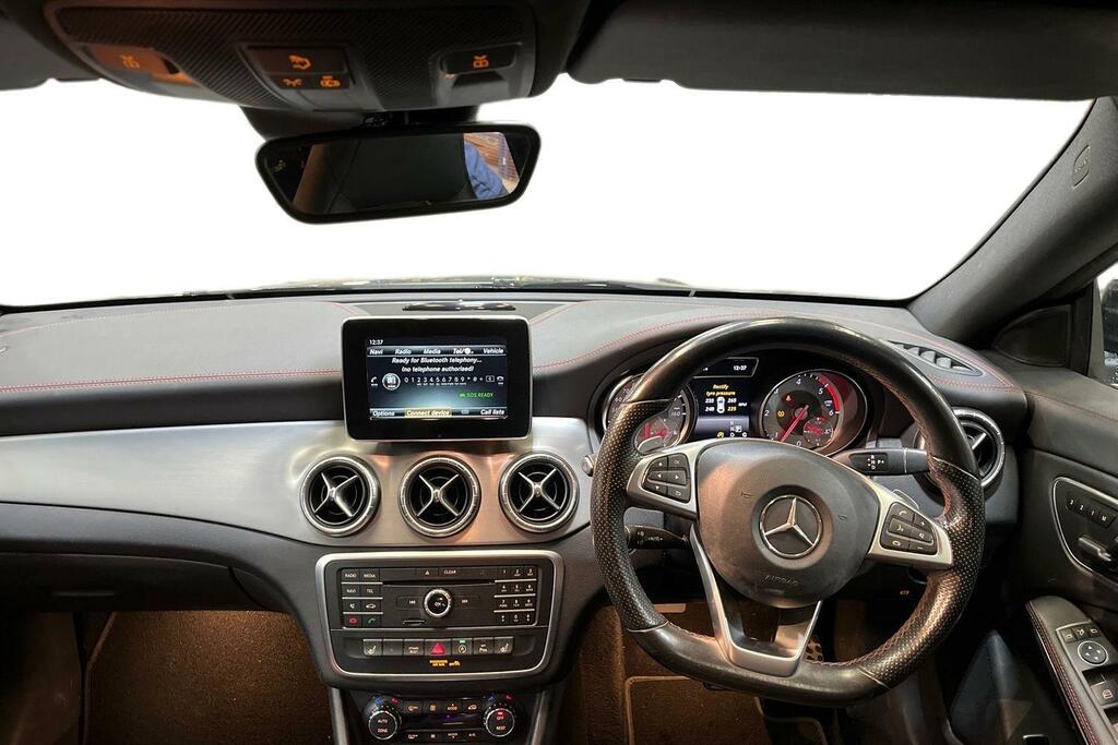 Mercedes-Benz CLA Class Cla 180 Amg Line Tip Red #11