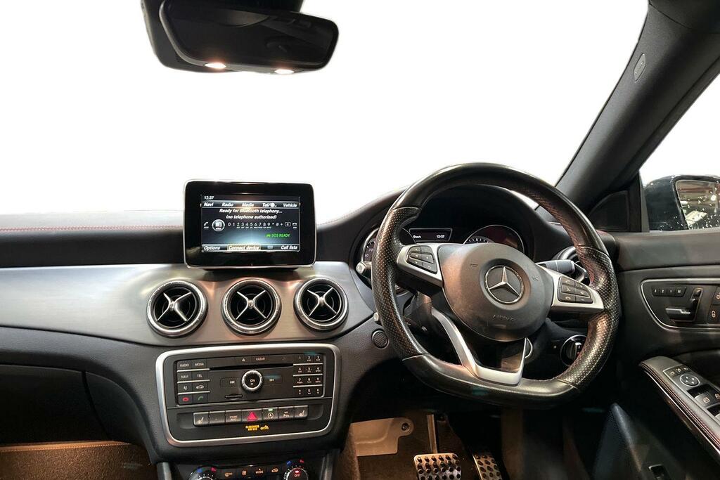 Mercedes-Benz CLA Class Cla 180 Amg Line Tip Red #10