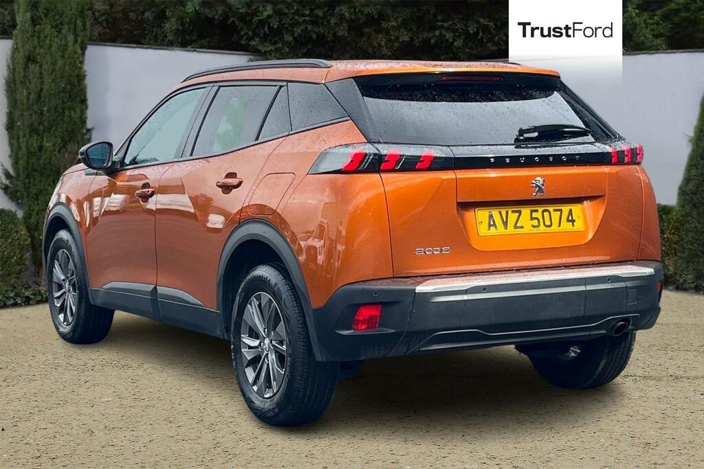 Peugeot 2008 1.2 Puretech Active Premium - Rear Parking Se AVZ5074 Orange #2