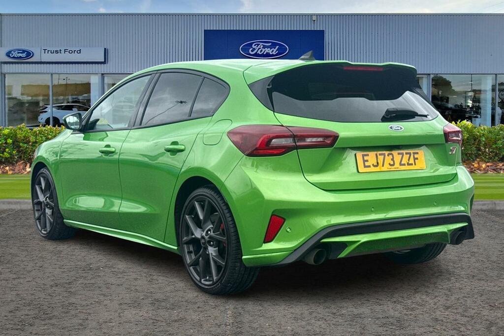 Ford Focus 2.3T Ecoboost St Hatchback Euro Green #2