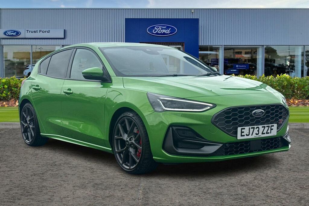 Ford Focus 2.3T Ecoboost St Hatchback Euro Green
