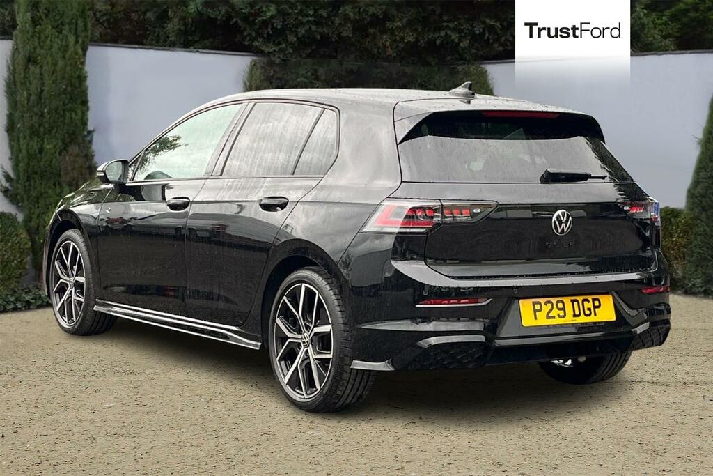 Volkswagen Golf 1.5 Tsi 150 Black Edition P29DGP Black #2