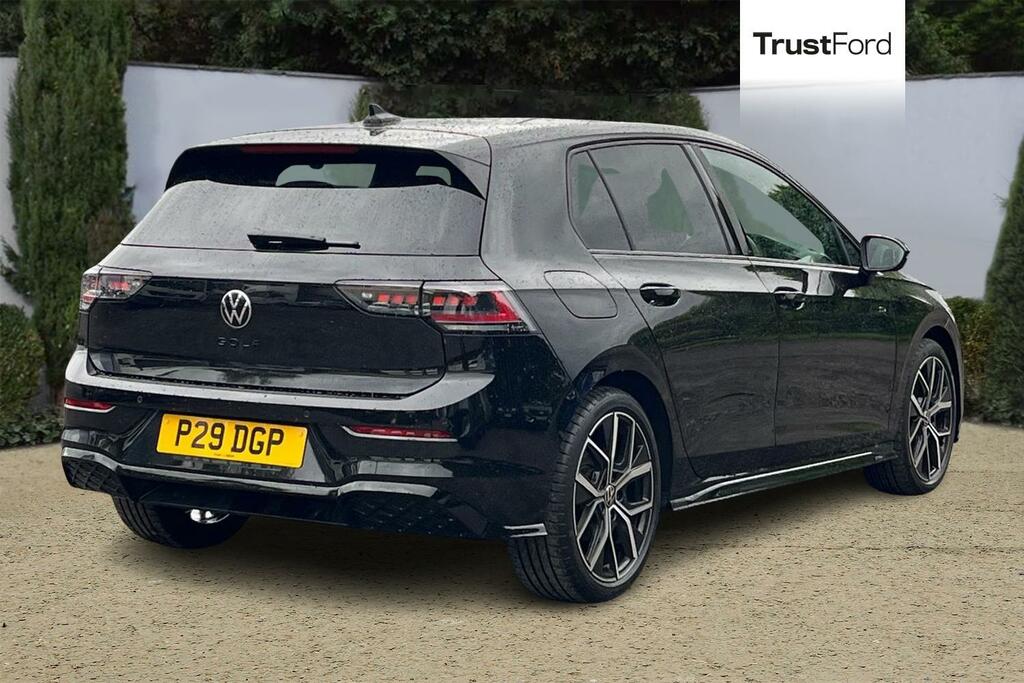 Volkswagen Golf 1.5 Tsi 150 Black Edition P29DGP Black #4