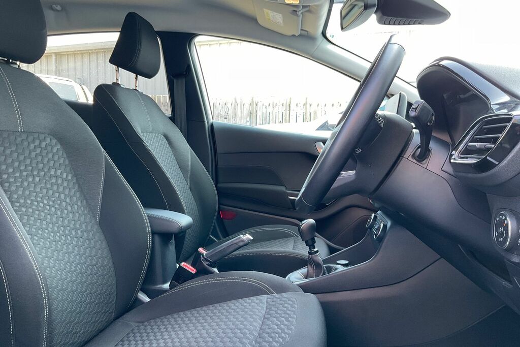 Ford Fiesta 1.0 Ecoboost Trend 2023 Black #17