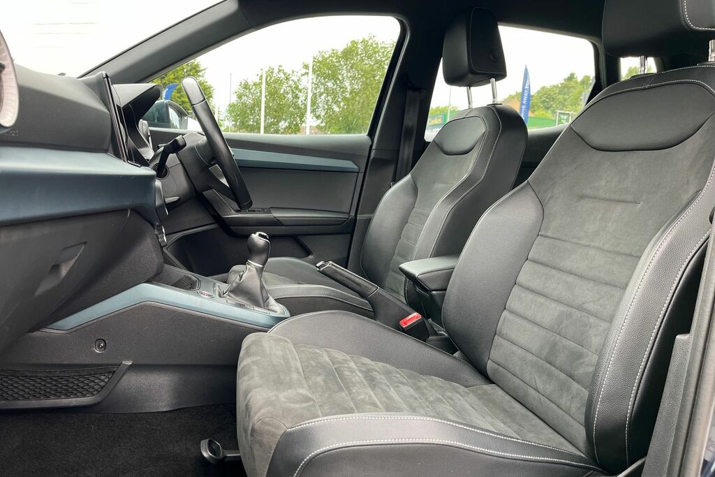 Seat Arona Petrol Blue #19