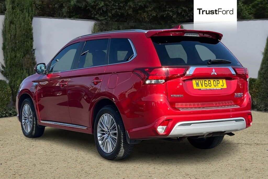 Mitsubishi Outlander 2.4 Phev 4H Red #2