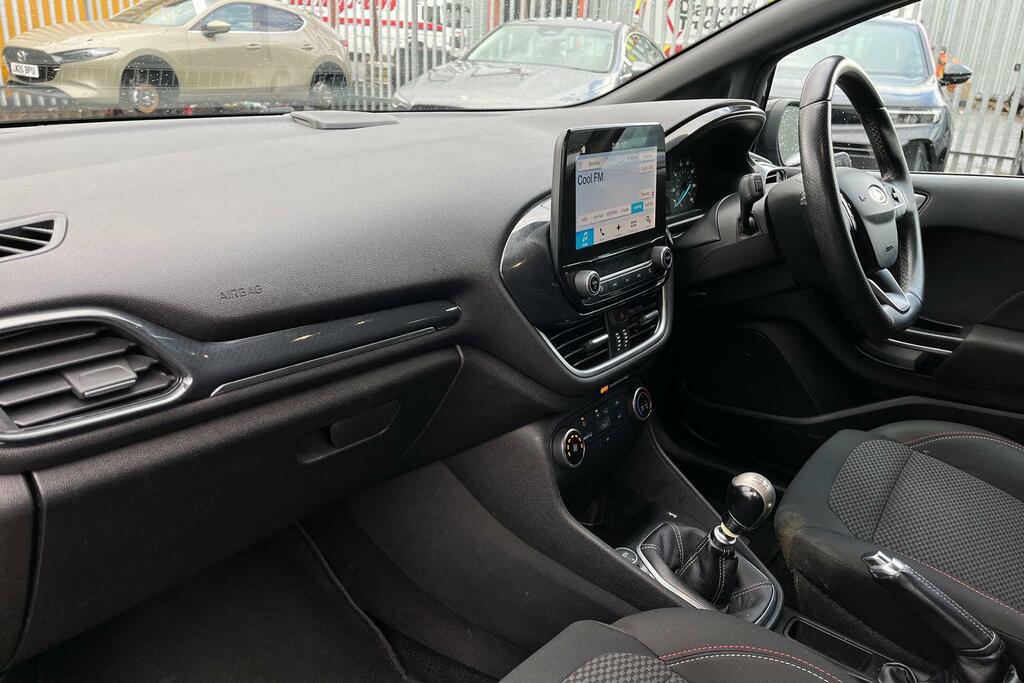 Ford Fiesta 1.1 Zetec Black #18