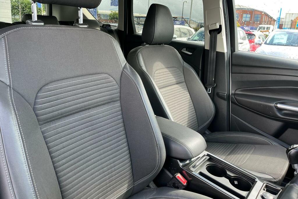 Ford Kuga 1.5 Tdci Titanium 2Wd- Cruise Control, Keyless Black #17