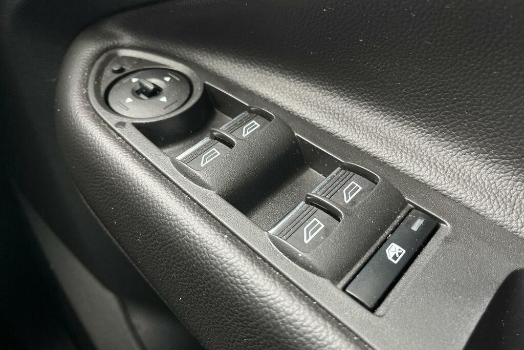 Ford Kuga 1.5 Tdci Titanium 2Wd- Cruise Control, Keyless Black #16