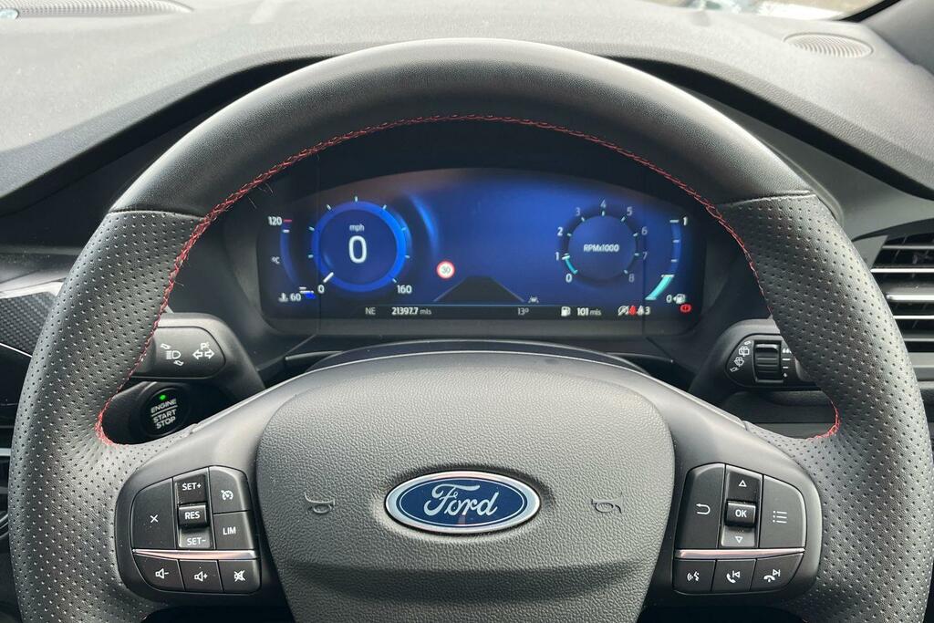 Ford Kuga 1.5 St-line Ecoblue 2020 Red #12
