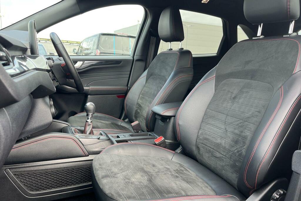 Ford Kuga 1.5 St-line Ecoblue 2020 Red #19
