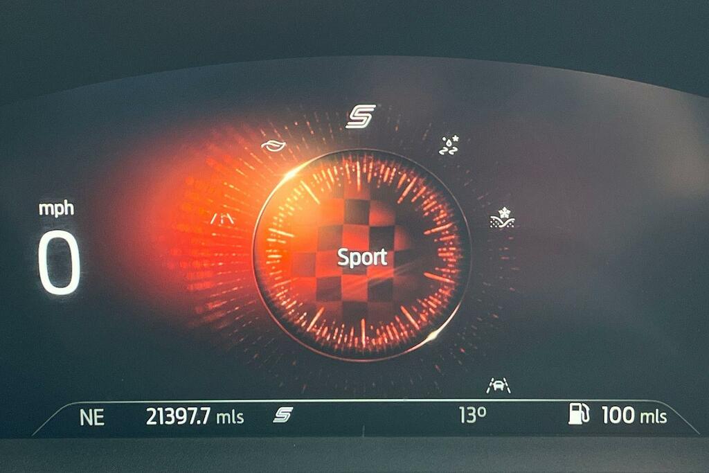 Ford Kuga 1.5 St-line Ecoblue 2020 Red #35