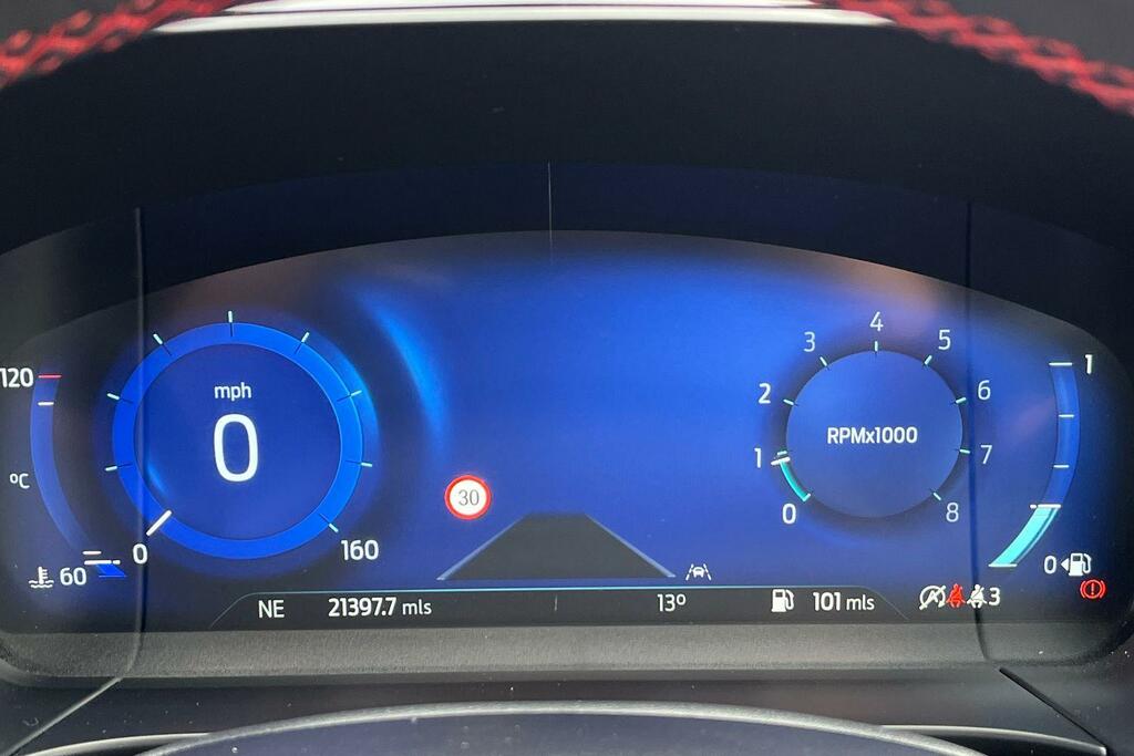 Ford Kuga 1.5 St-line Ecoblue 2020 Red #13
