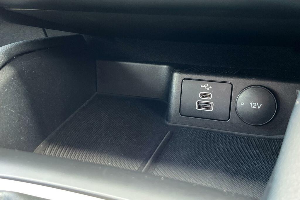 Ford Kuga 1.5 St-line Ecoblue 2020 Red #33