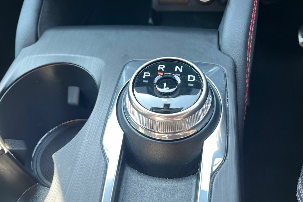 Ford Kuga 2.5L St-line X Silver #24
