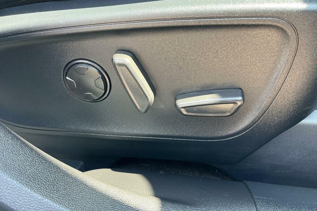 Ford Kuga 2.5L St-line X Silver #27
