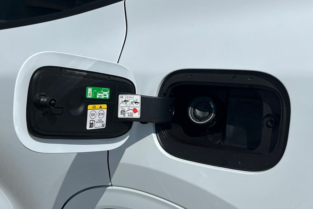 Ford Kuga 2.5L St-line X Silver #34
