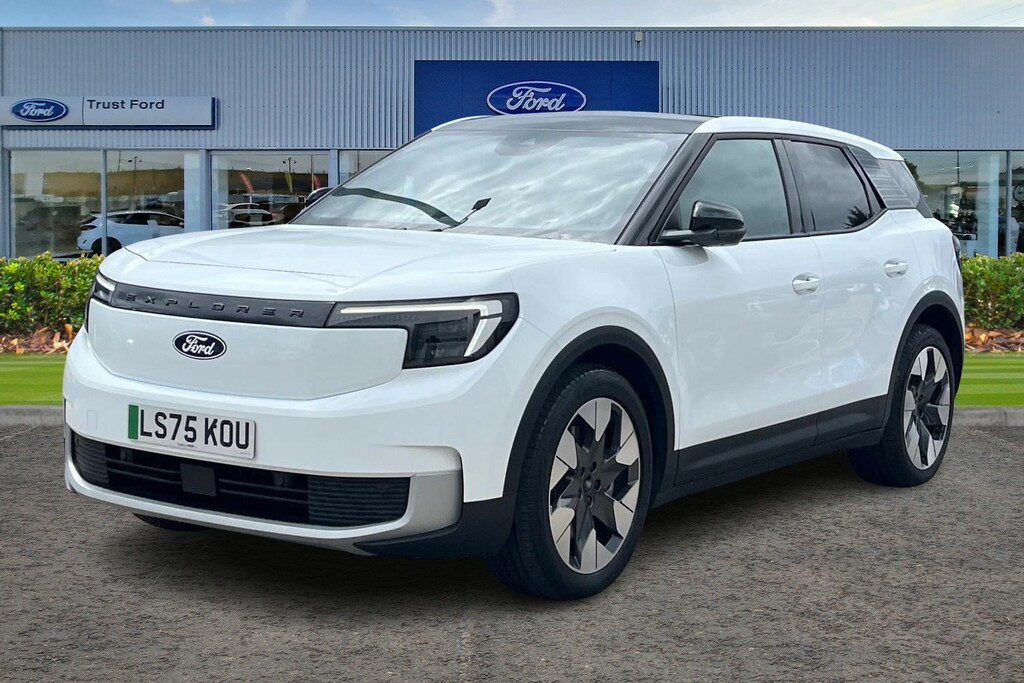 Ford Explorer Extended Range 77Kwh Premium Suv White #5