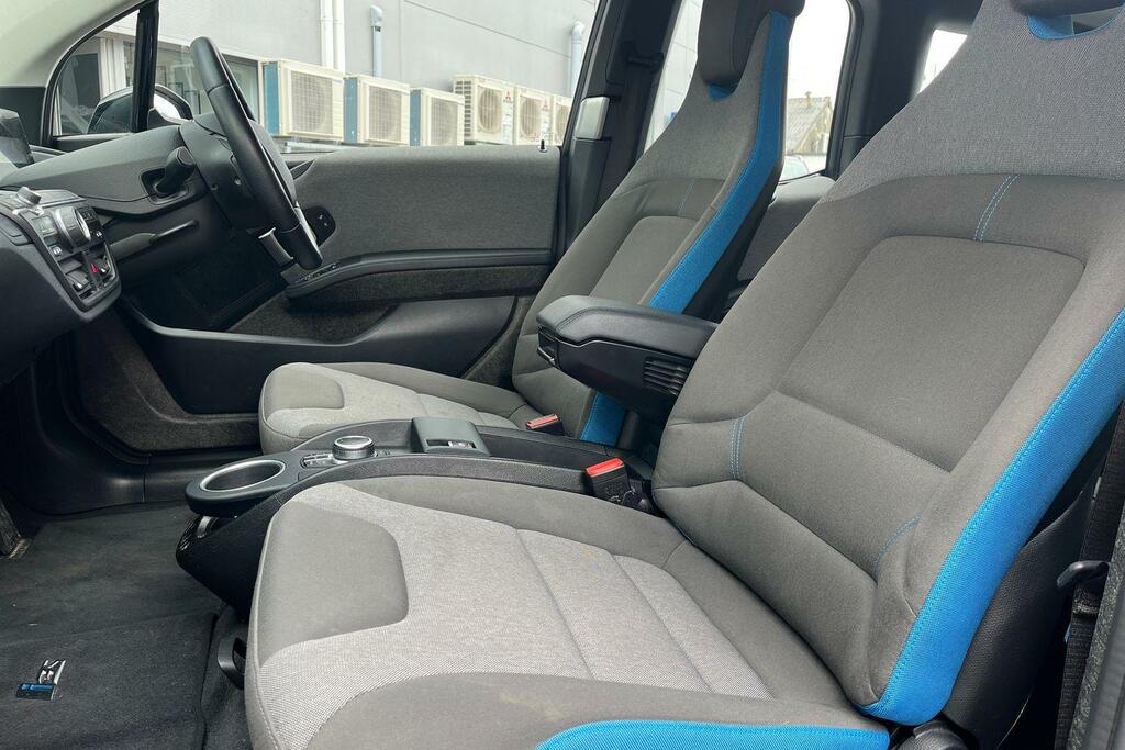 BMW i3 125Kw 42Kwh Suite Interior World Blue #19
