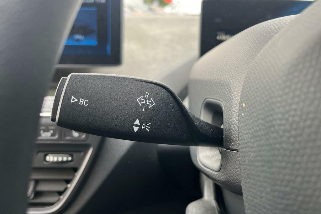 BMW i3 125Kw 42Kwh Suite Interior World Blue #14