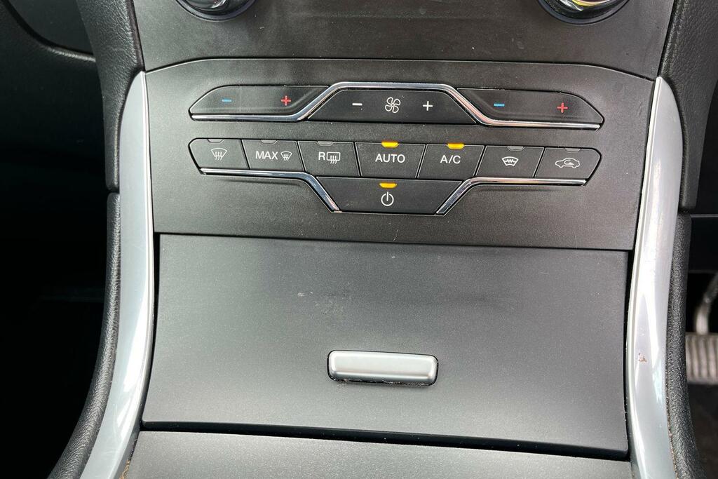 Ford Galaxy Titanium Black #28