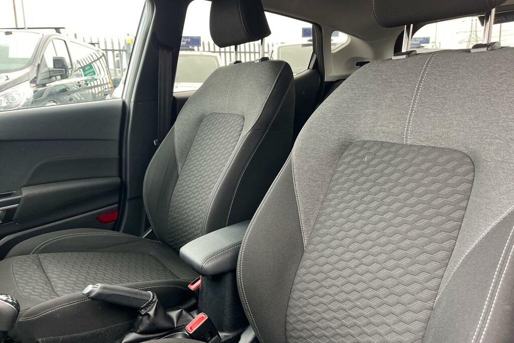 Ford Fiesta 1.0 Ecoboost Titanium 5Drrear Sensors - Sat Nav Grey #19