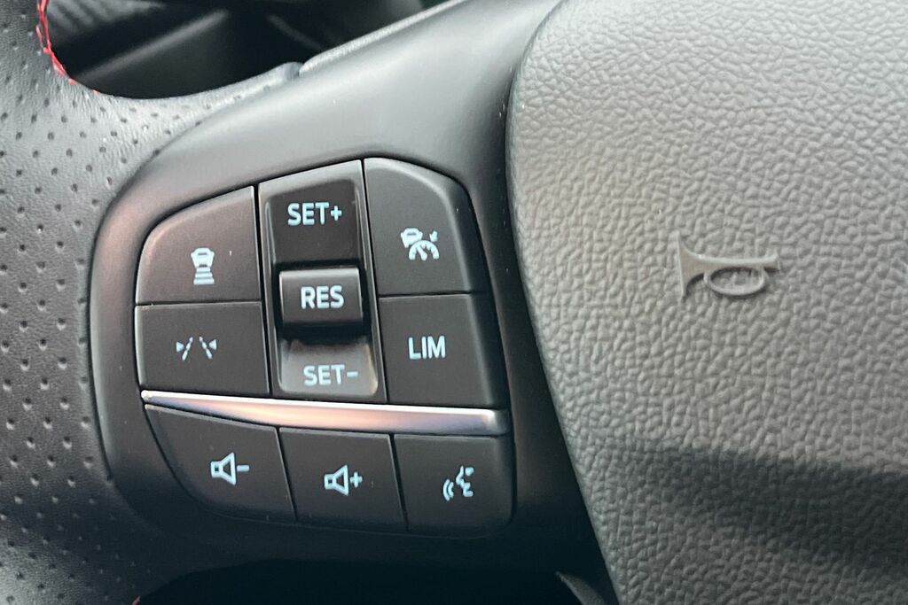Ford Kuga 2.5 Phev St-line X Black Package Cvt Ni Silver #37