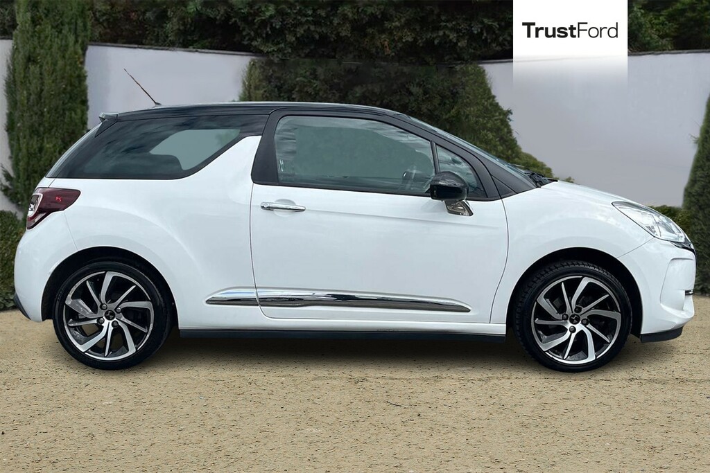 DS DS 3 1.2 Puretech 82 Connected Chic - 2 Keys C White #3