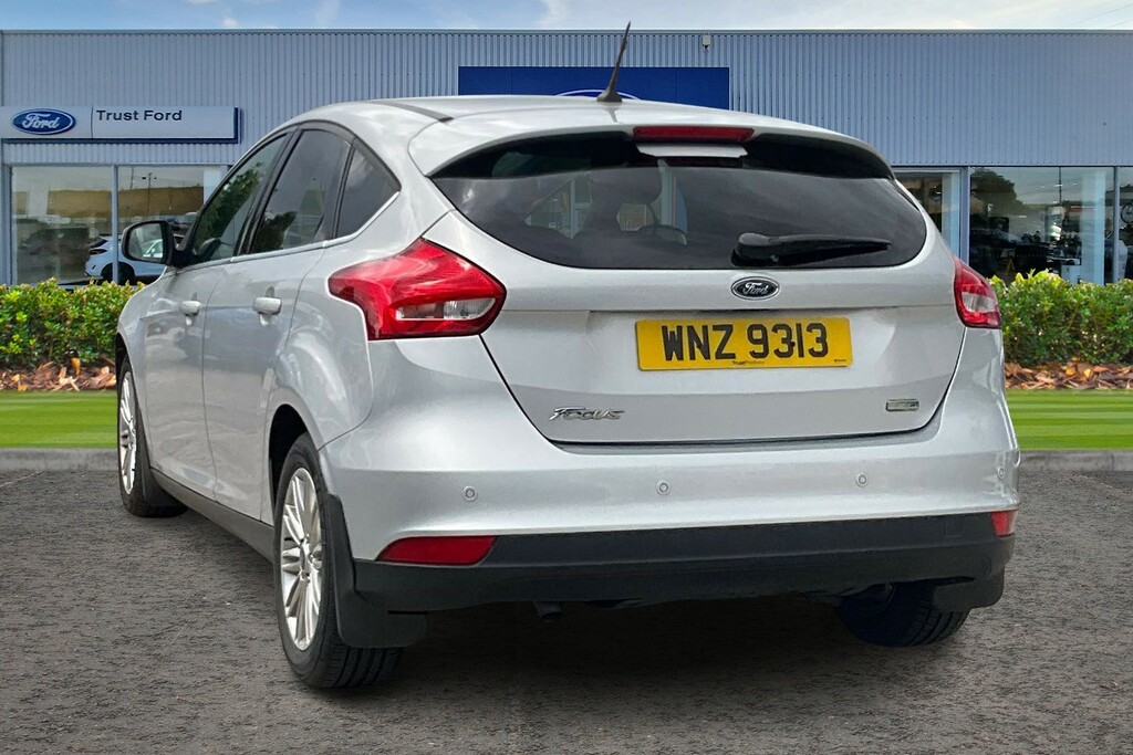 Ford Focus 1.0 Ecoboost 125 Zetec Edition Silver #2