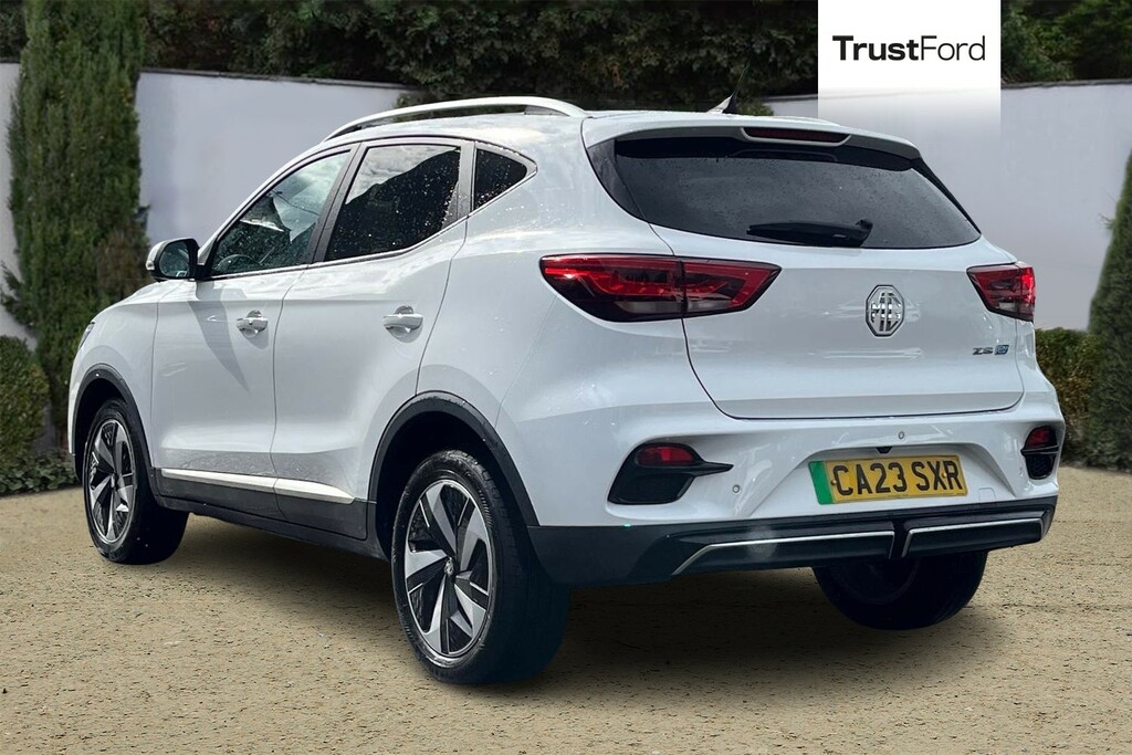 MG ZS 115Kw Trophy Connect Ev Long Range73kwh White #2