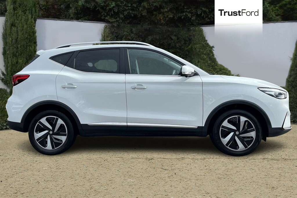 MG ZS 115Kw Trophy Connect Ev Long Range73kwh White #3