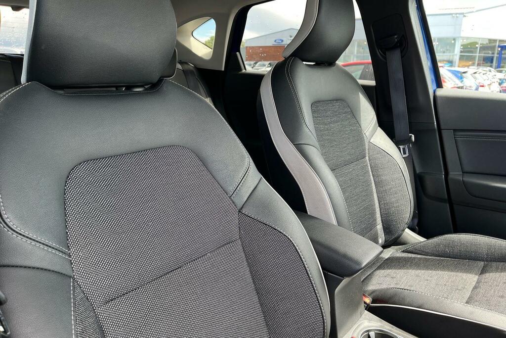 Renault Captur Suv Black #17