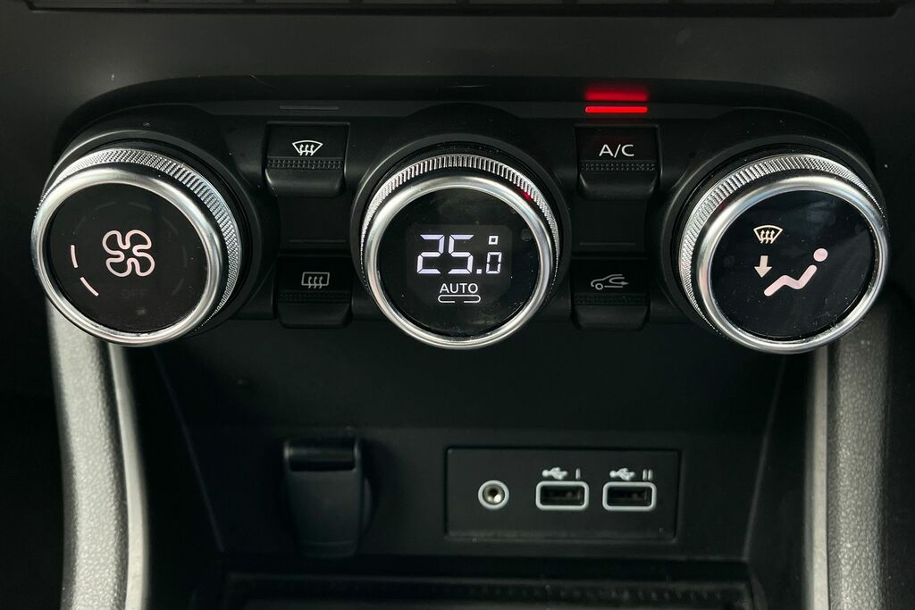 Renault Captur Suv Black #27