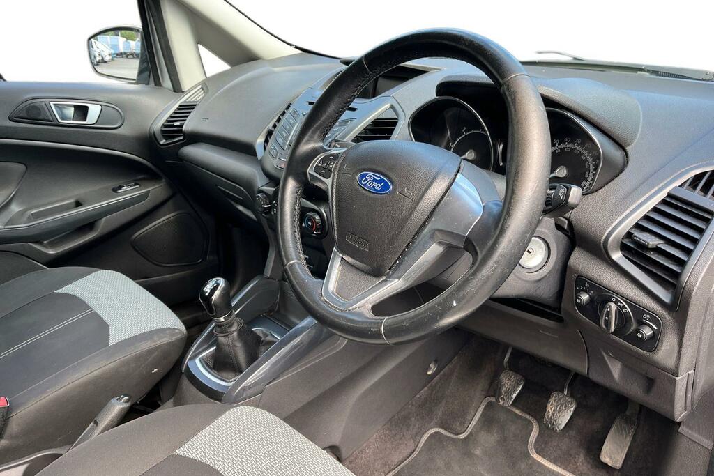 Ford Ecosport Titanium White #9
