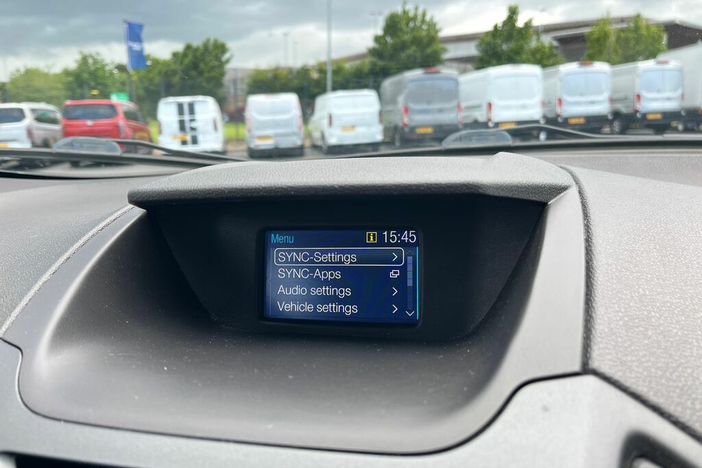 Ford Ecosport Titanium White #30